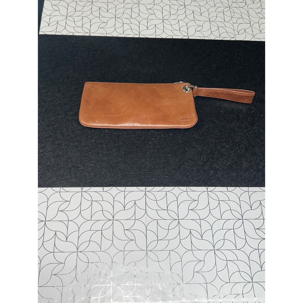 Hobo International Leather Wristlet Clutch Bag Cognac Brown